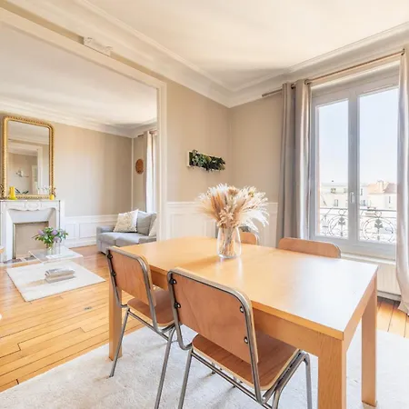 Appartement Calme Avec Cachet